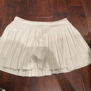 Garage skirt